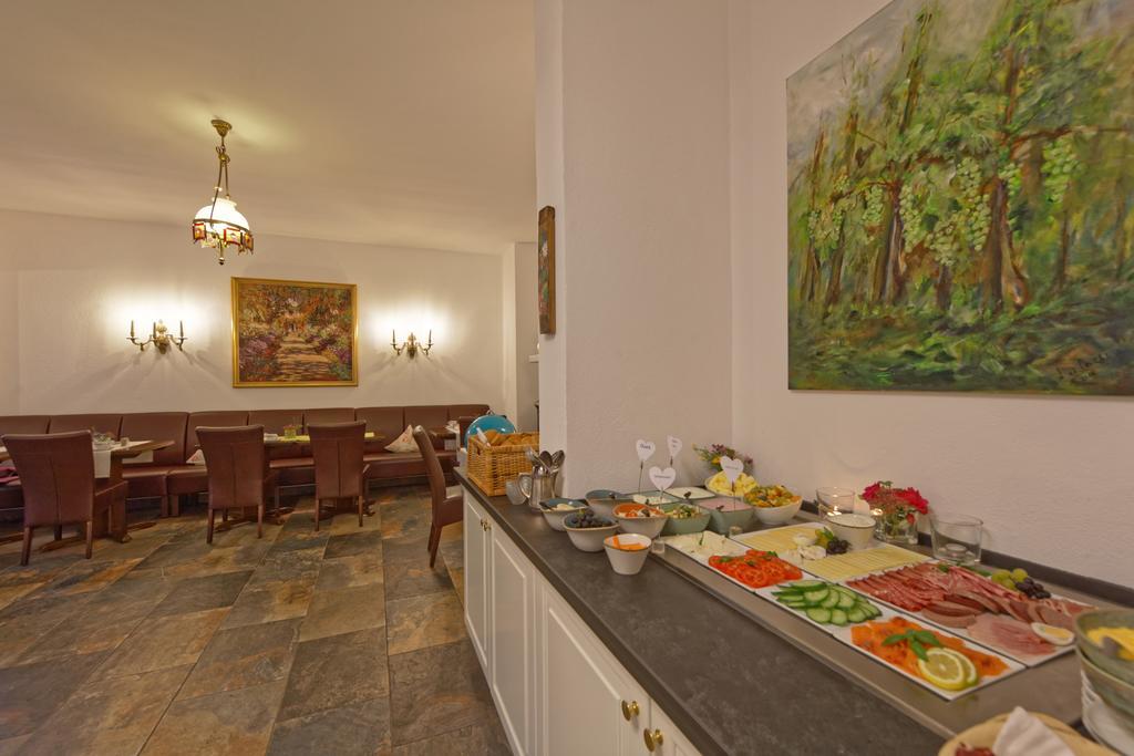 Hotel Lipmann "Am Klosterberg" ไบล์ชไตน์ ภายนอก รูปภาพ